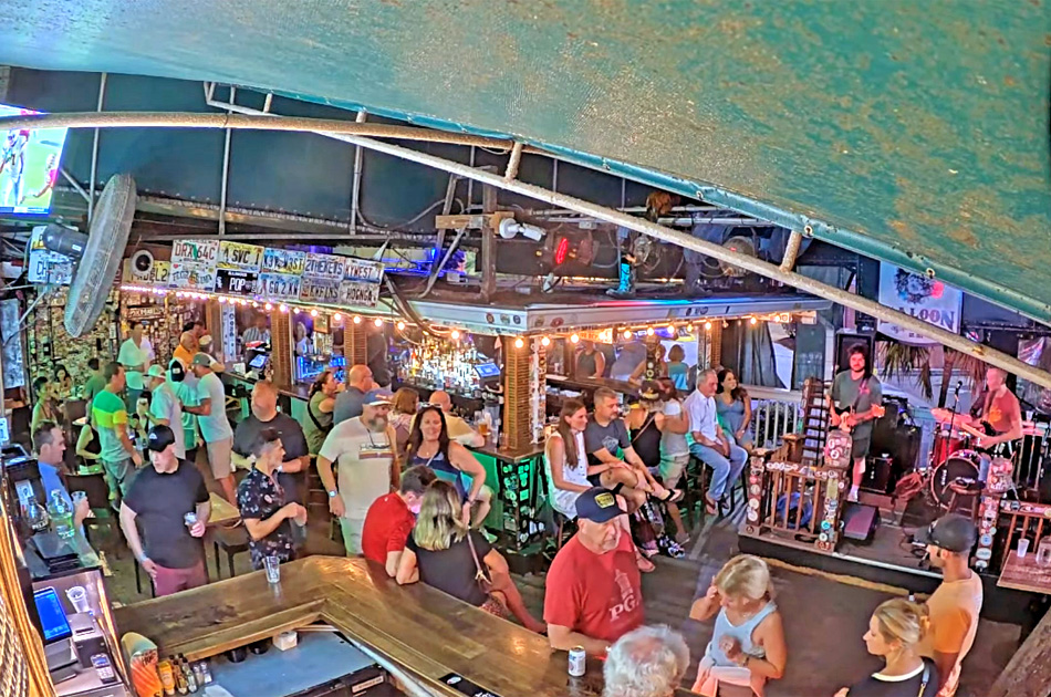 hogs breath mini bar in key west