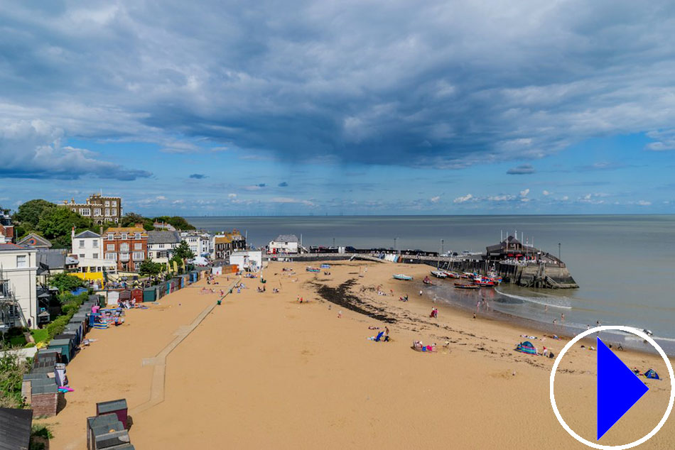 beach at broadstairs in kent