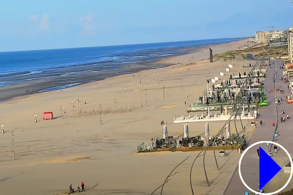 beach at de panne