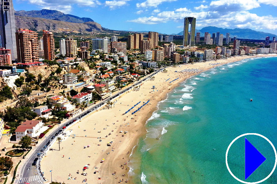 ponient beach in benidorm