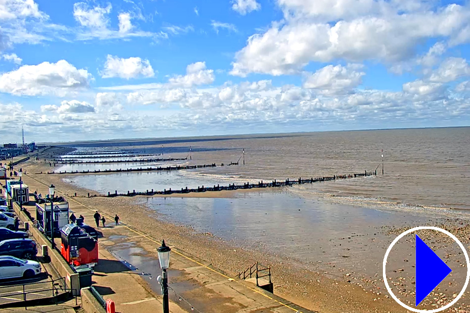 hunstanton beach and promenade