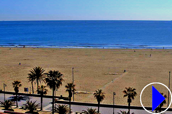 las arenas beach in valencia