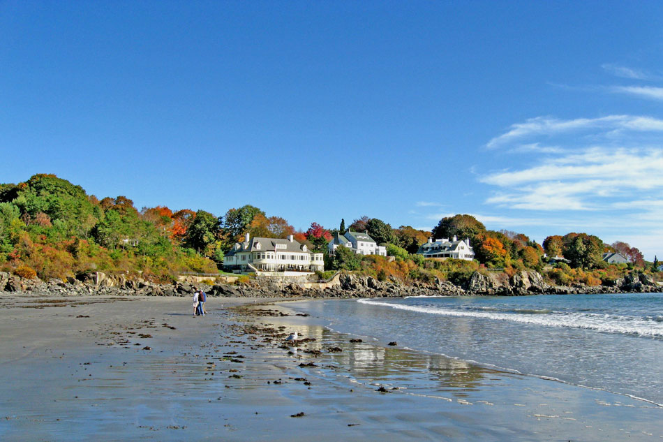 york harbour beach in maine