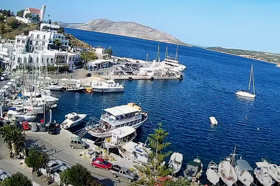 linaria port on skiros island 