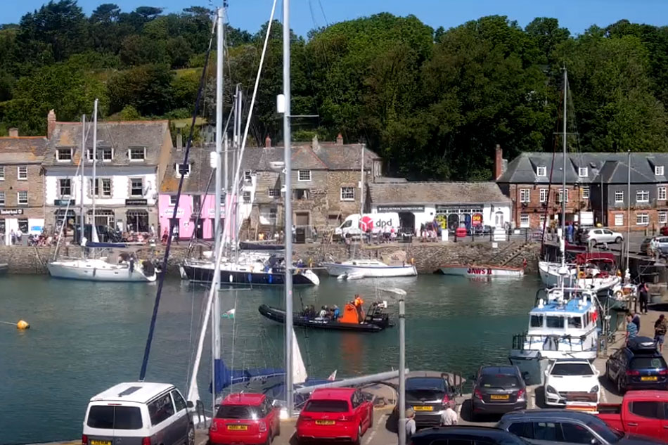  padstow harbour in cornwall