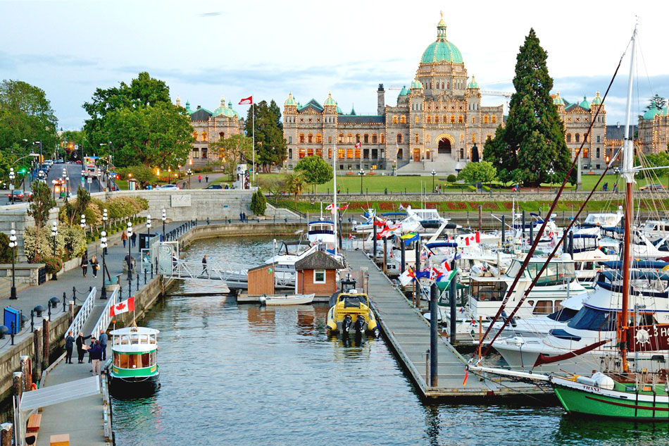 victoria harbour in british columbia