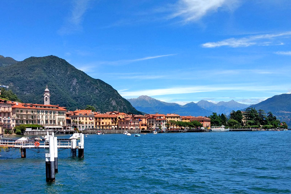 Lake Como Webcam in Italy                            
