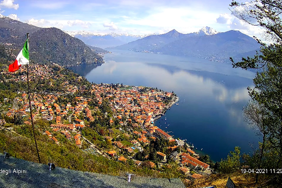 Lake Como Webcam - Italy                            
