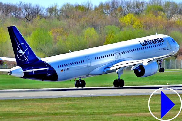 plane at hamburg airport