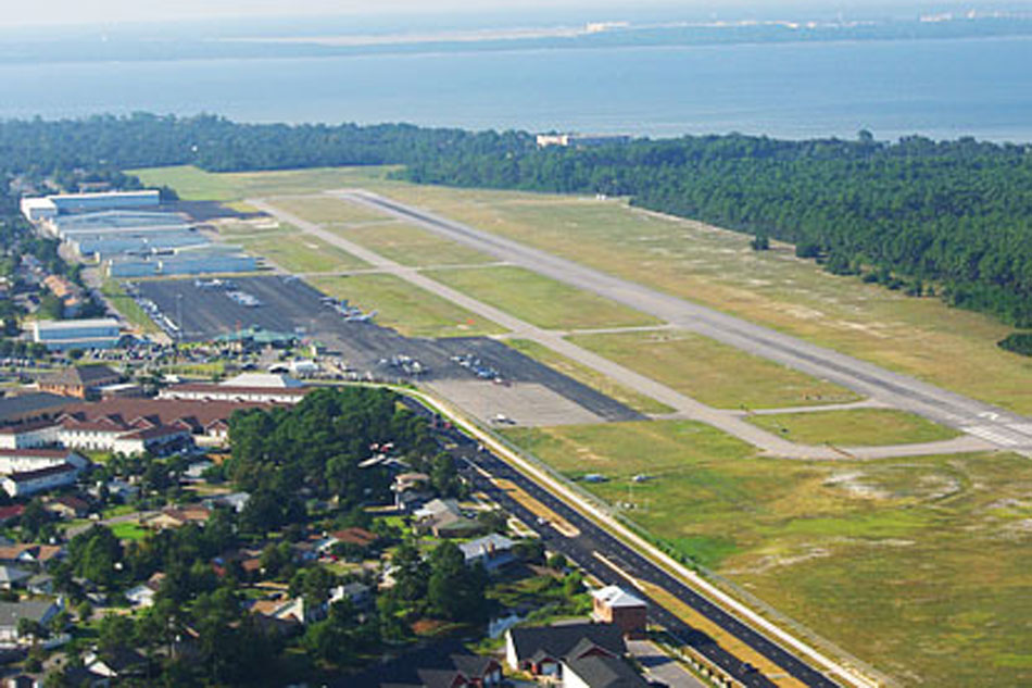 Live Streaming Webcams | Transport | Airports | Around The World