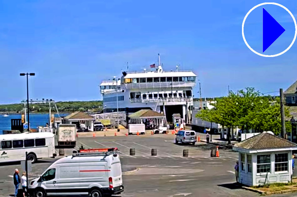 ferry at marthas vineyard