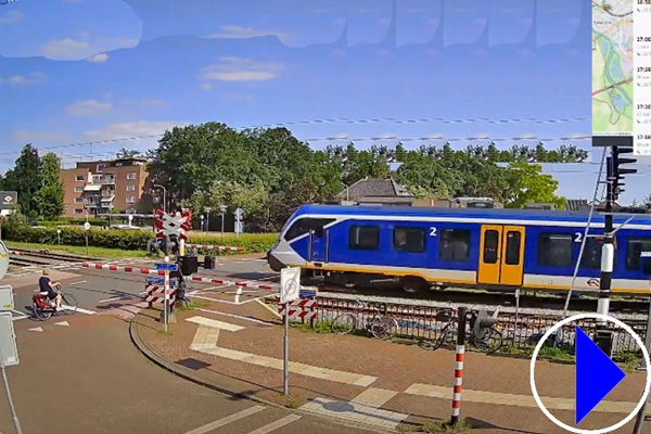 train crossing in twello