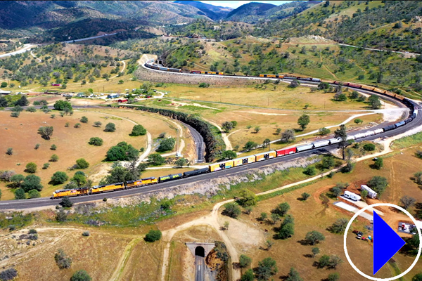 train at the tehachapi loop