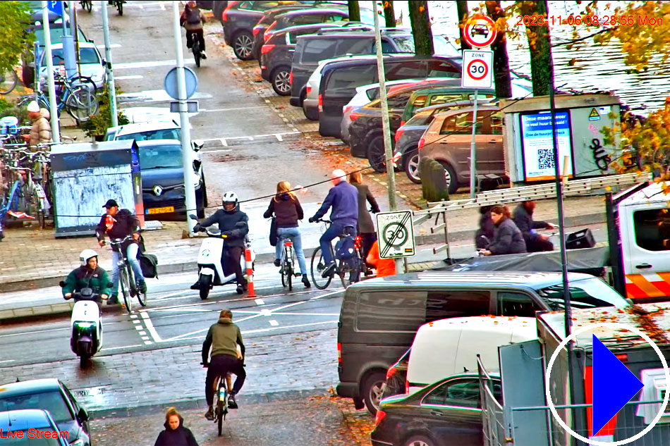 traffic crossing in amsterdam