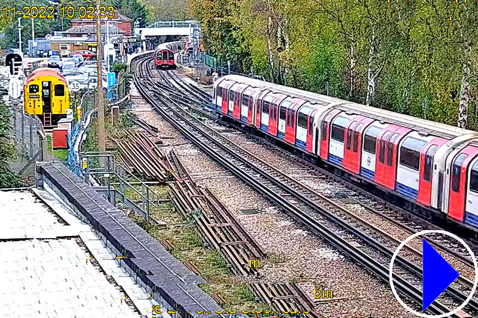 train line in epping