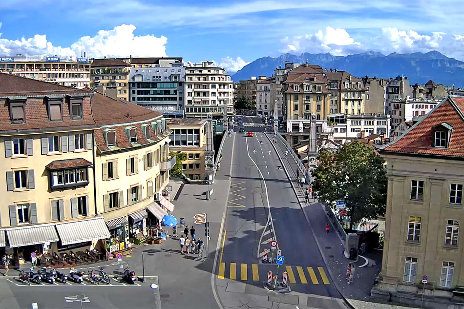 place de la palud in lausanne