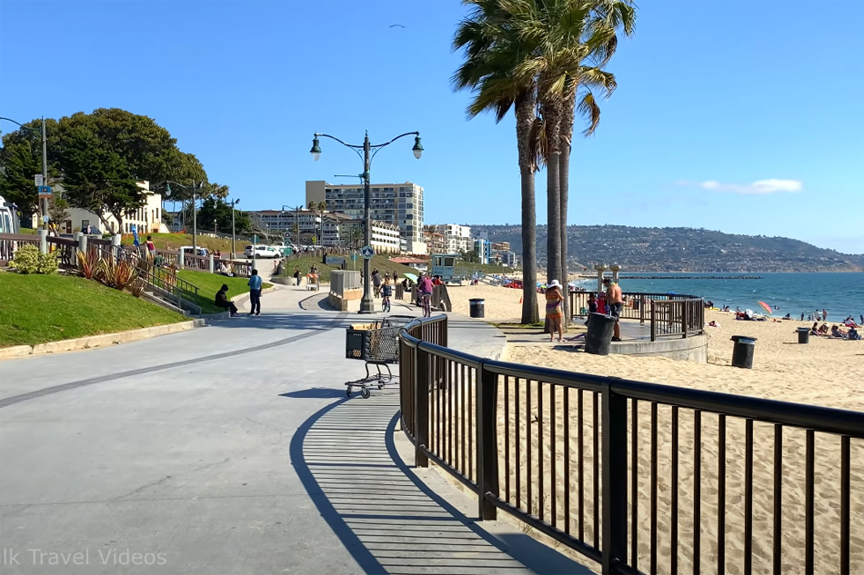 view of redondo beach                            
