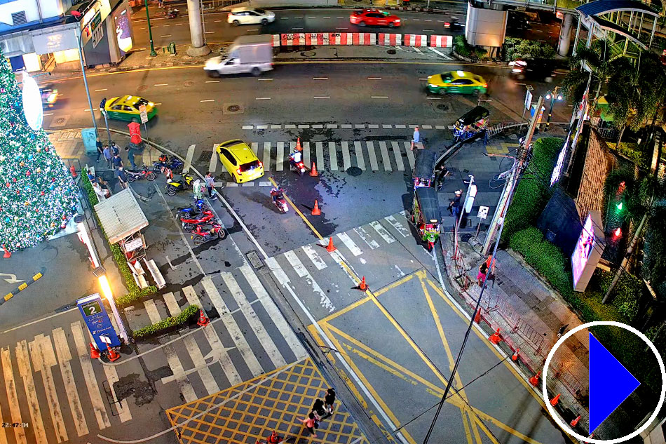 sukhumvit road in bangkok