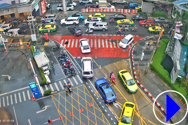 sukhumvit road in bangkok