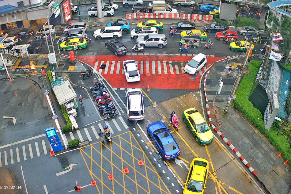sukhumvit road in bangkok