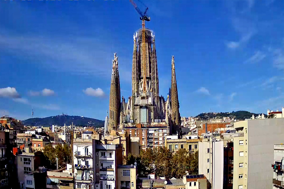 view of barcelona and sagrada familia